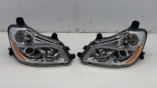564.59090SC - Chrome Kenworth T680 Headlamp